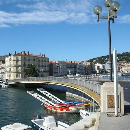 Appartement Une Escale A Sete Apartman *