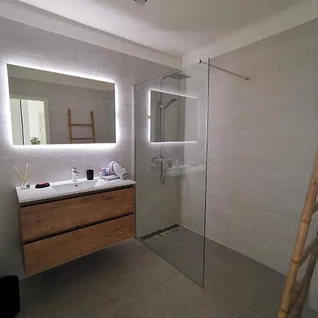 Appartement Une Escale A Sete Apartman Sète